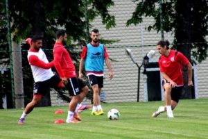 Balıkesirspor Bolu'da kampa girdi