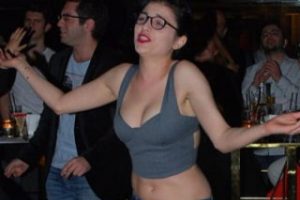 Gonca Vuslateri paylaştığı fotoğrafla şaşırttı...