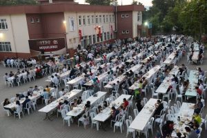 50 bin Bursalı iftar sofrasında buluştu
