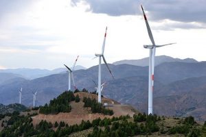 T&uuml;rkiye yenilenebilir enerjide d&uuml;nya ortalamasını ge&ccedil;ti