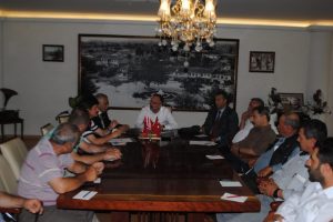 G&uuml;rsu Belediye Başkanı C&uuml;neyt Yıldız