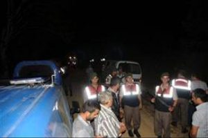 Kardeşini 'evlenme sırası' y&uuml;z&uuml;nden &ouml;ld&uuml;rd&uuml;