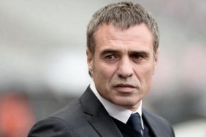 Ersun Yanal 7 futbolcuyu g&ouml;zden &ccedil;ıkardı