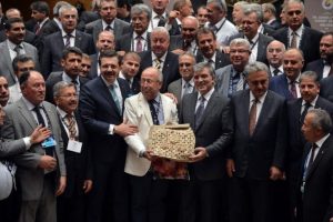 Bu &ccedil;anta &ouml;yle bir şeyden yapıldı ki