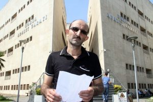 Yoğun bakımdan &ccedil;ıkıp adalet i&ccedil;in adliyeye geldi