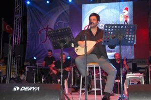 "Ben bir dava adamına şarkı yaptım"
