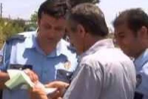 Dolandırıcıya kanan taksici &uuml;&ccedil; bankadan kredi &ccedil;ekti