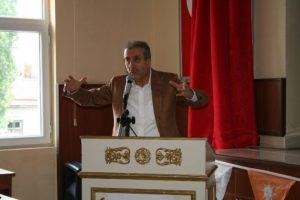 "İnsanlık bu zulme seyirci"