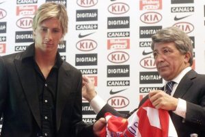 Atletico Madrid Torres'in peşinde