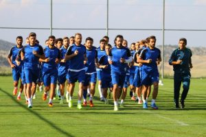 Torku Konyaspor'un Hollanda kampı başladı