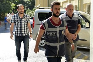 "Paralel yapı" operasyonunda 39 g&ouml;zaltı talimatı