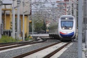 Hızlı tren hatları T&uuml;rkiye'yi saracak