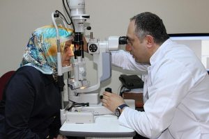 G&ouml;z lazer merkezlerine &ccedil;eki d&uuml;zen