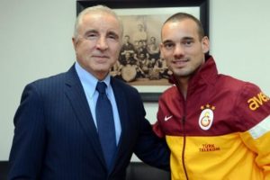 Aysal'dan s&uuml;rpriz Sneijder a&ccedil;ıklaması