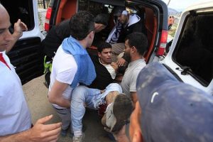 İsrail askerlerinden Filistinli g&ouml;stericilere m&uuml;dahale