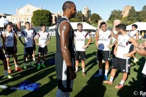 NBA yıldızı Real Madrid antrenmanına gitti