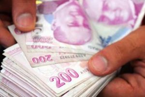 Dolandırıcılara 18 bin lirasını kaptırdı