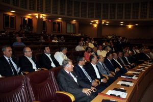İş d&uuml;nyası yeni yatırım yapmaktan &ccedil;ekiniyor