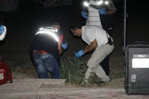 Sokak ortasında silahlı kavga: 1'i ağır 5 yaralı