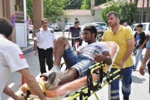 Motor &ccedil;aldı, trafiği birbirine kattı ve sonunda...