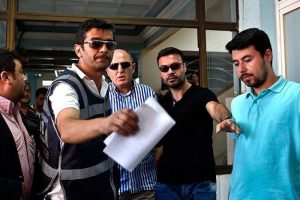 "Paralel yapı" operasyonunda 12 kişi tutklandı