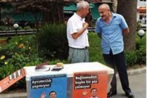 Demirtaş i&ccedil;in stand a&ccedil;ana dayak!