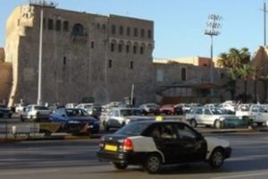 T&uuml;rkiye 700 personelini Libya'dan tahliye etti