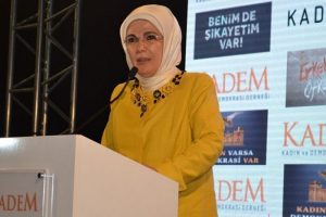 İnsanlığın en b&uuml;y&uuml;k sınavı şu anda Gazze'de