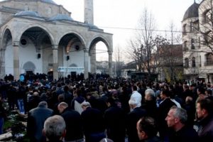 T&uuml;m d&uuml;nya Gazze'ye dua etti