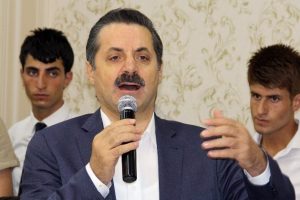 Bakan &Ccedil;elik'ten elektrik a&ccedil;ıklaması