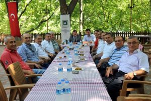 Bayram sevinci zulm&uuml;n ve g&ouml;zyaşının g&ouml;lgesinde kaldı