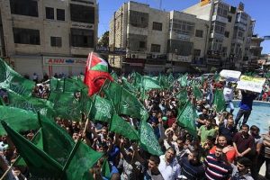 Batı Şeria'daki g&ouml;sterilerde yaralanan Filistinli gen&ccedil; &ouml;ld&uuml;