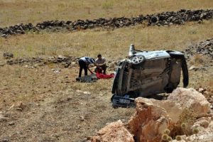 Bakan k&ouml;y&uuml;nde kaza: 1 &ouml;l&uuml;, 6 yaralı