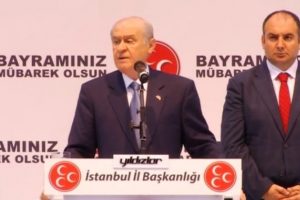 Bah&ccedil;eli partililerle bayramlaştı