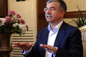 Bakan'dan Filistin i&ccedil;in Arap&ccedil;a dua