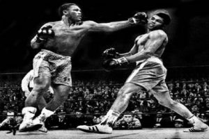 Muhammed Ali'nin eldivenlerine rekor fiyat!