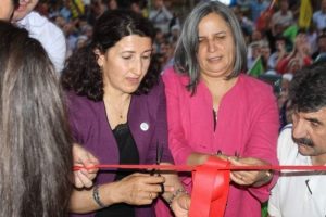 "&Ouml;calan'ın &ouml;zg&uuml;rl&uuml;ğ&uuml; i&ccedil;in oy kullanacağız"