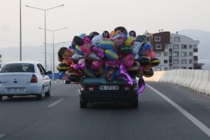 Bursa'da u&ccedil;an balonla yolculuk