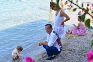 Ali Ağaoğlu oğluyla hasret giderdi...
