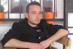 Otomobilde kalp krizinden &ouml;ld&uuml;