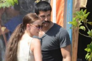 Fahriye Evcen ile Burak &Ouml;z&ccedil;ivit Bodrum'da buluştu...
