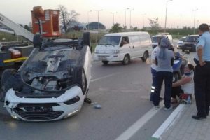Takla atan ara&ccedil;tan sağ kurtuldu