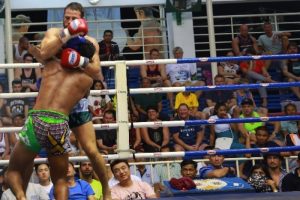 T&uuml;rk kick boks&ccedil;u Gazze i&ccedil;in ringe &ccedil;ıktı
