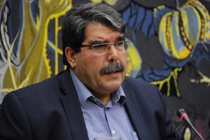 PYD'nin silahlı kanadı YPG peşmergeye destek veriyor