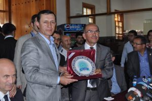 "İsrail sorunu &ccedil;&ouml;z&uuml;lmeden barış gelmeyecek"