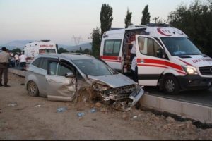Kavşakta feci kaza!
