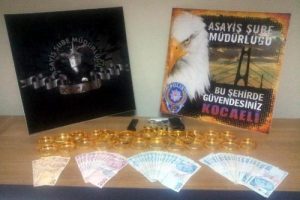 &Ccedil;aldıklarını harcayamadan yakalandı