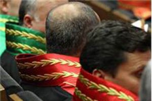 "Hakimler ve savcılar korkutulmaya &ccedil;alışılıyor"