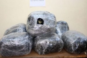 41 kilo esrar ele ge&ccedil;irildi