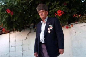 Doğduğu k&ouml;yde bir heykeli bile yok